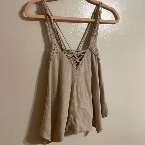 forever 21 Cut Out Top - Picture 3 of 9